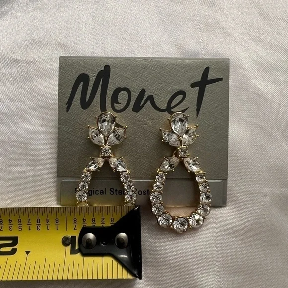 Monet goldtone cz fashion earrings - Picture 4 of 7